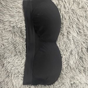 Strapless bandeau bra